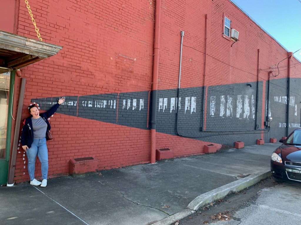 Episode 10: Smokies Antiques Extravaganza